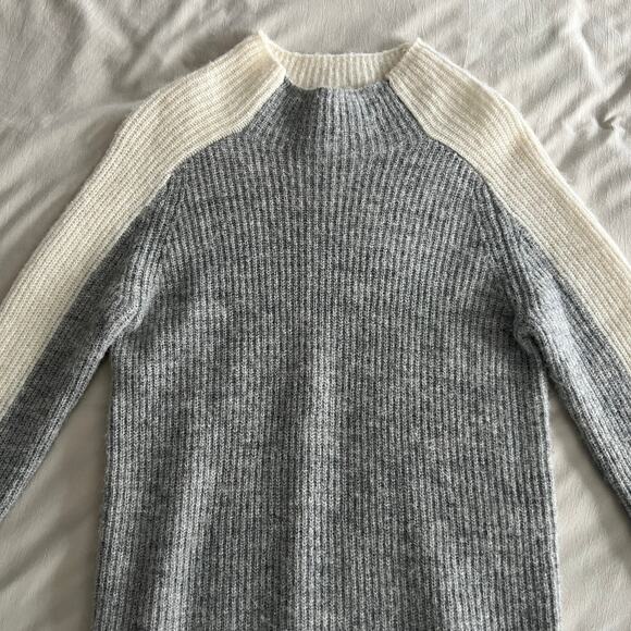 Reiss Ciera Colorblock Alpaca Wool Gray Cream High Neck Sweater Size S - Picture 11 of 11